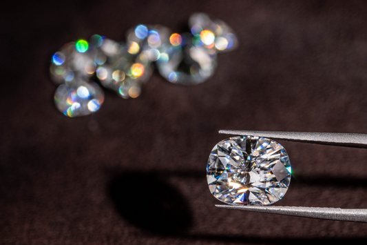 Diamonds vs. Moissanite: Understanding the Differences